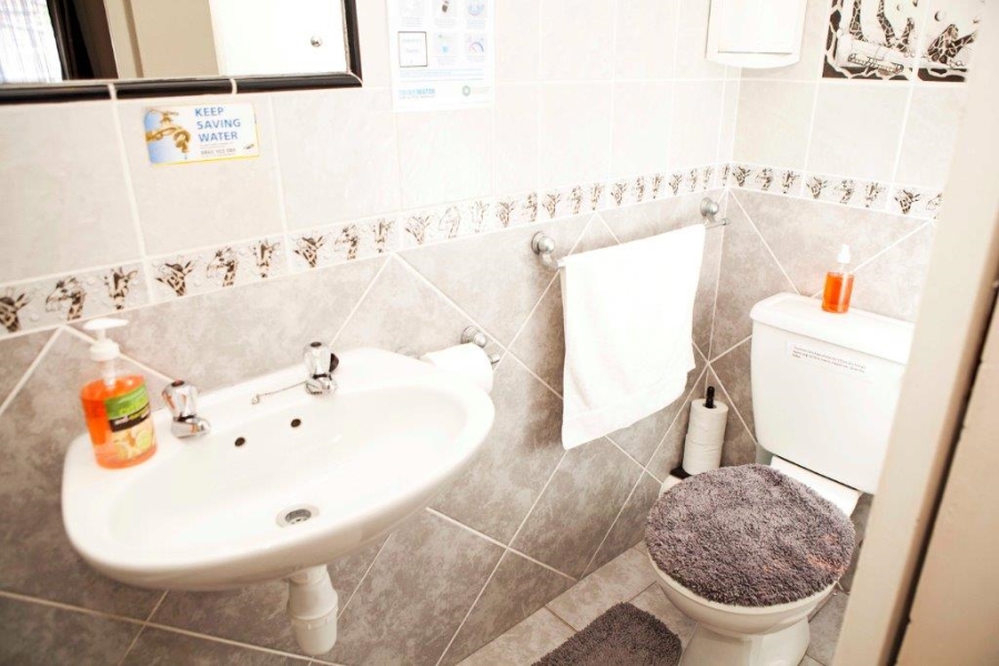 8 Bedroom Property for Sale in Fish Hoek Western Cape